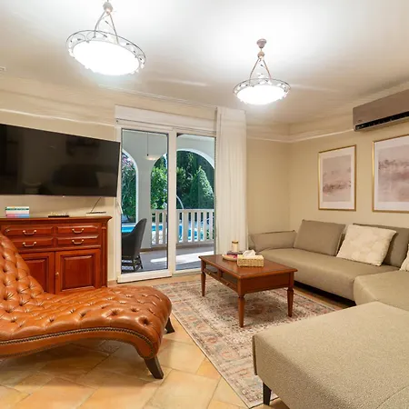 Casa Palace - 95sqm Pool&kids Playground Villa *