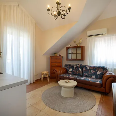 Villa Casa Palace - 95sqm Pool&kids Playground Kaštela